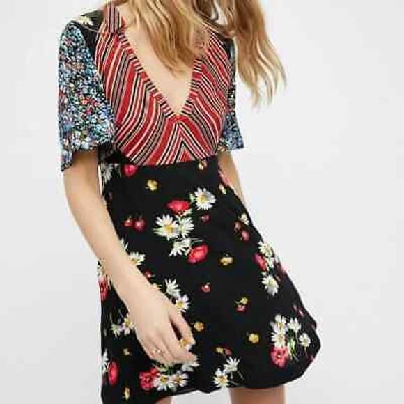 Free People Womens Floral Black Red Dress Size 2 - Picture 2 of 5